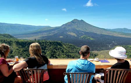 تور دوچرخه Mount Batur and Kintamani بالی