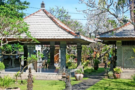 جاذبه های ساحل سانور در تور بالی