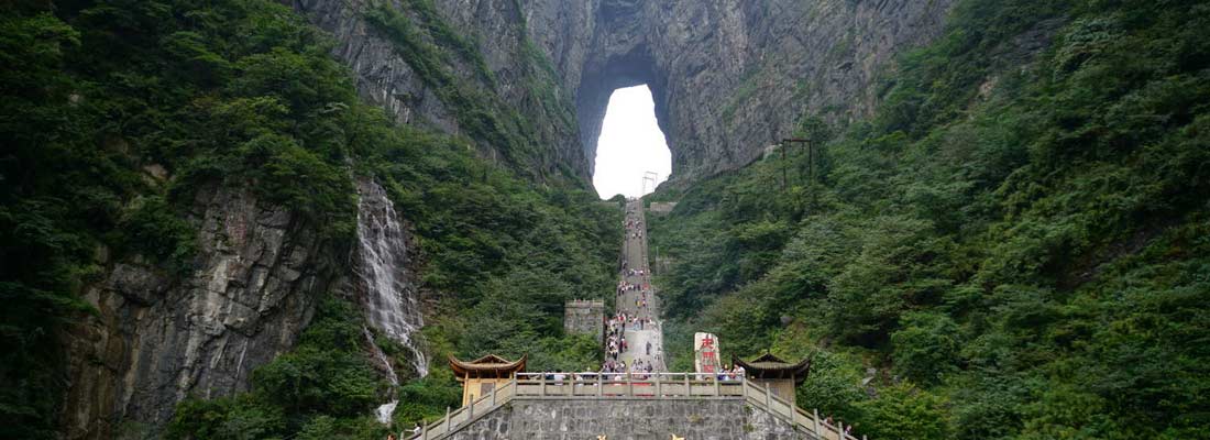 کوه تیان من در تور چین