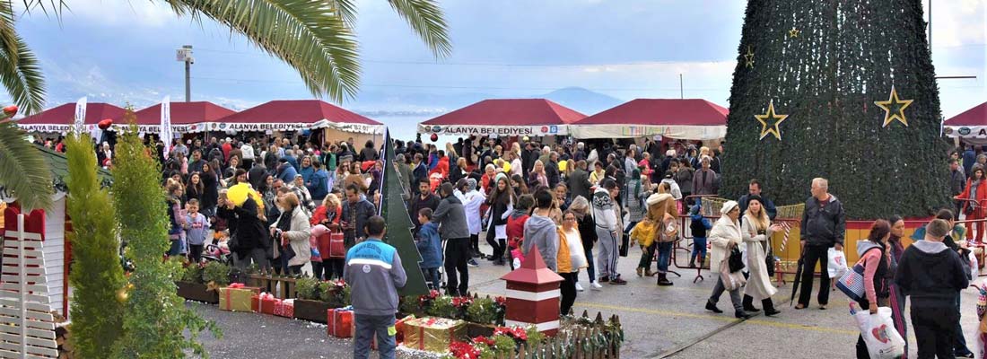 بازار کریسمس در تور زمستان آلانیا