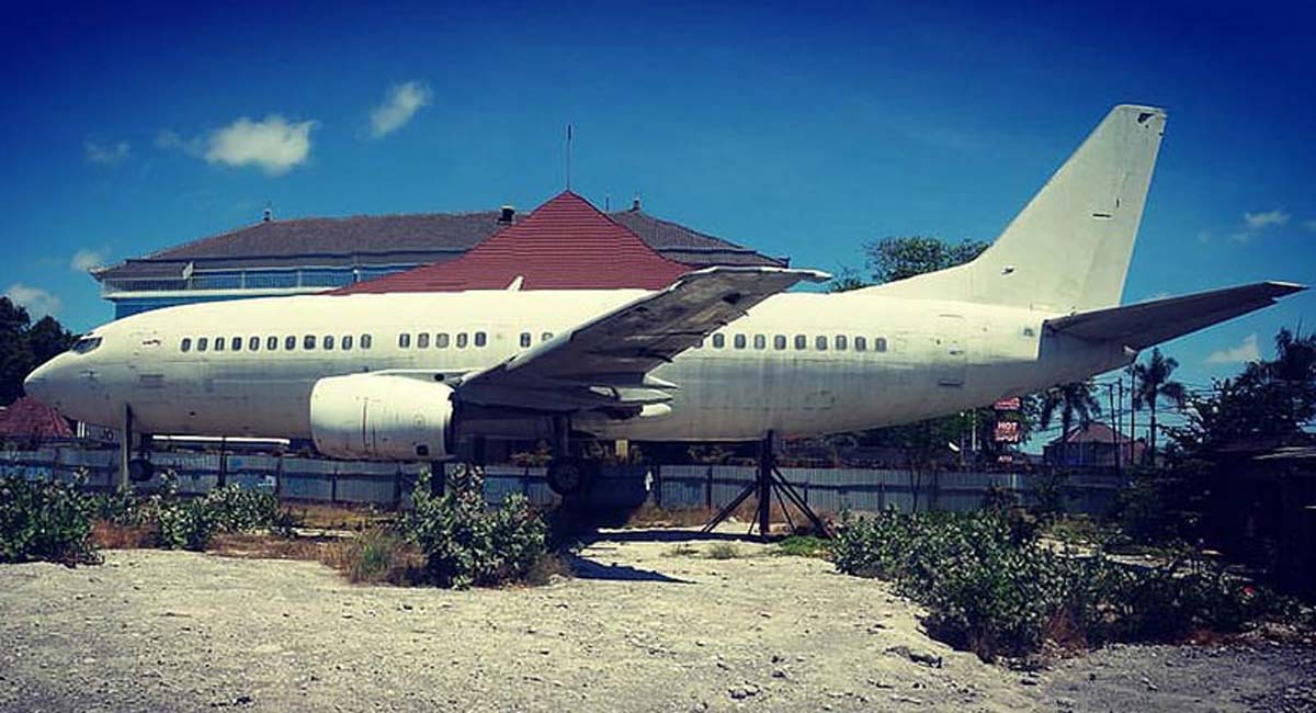 هواپیمای متروکه بالی در کوتای جنوبی