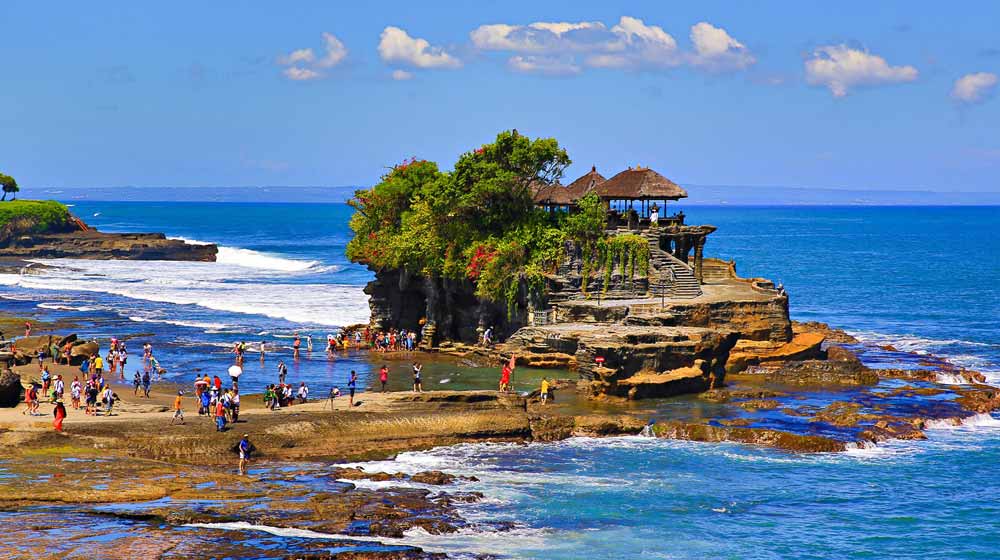 معبد بالی tanah lot